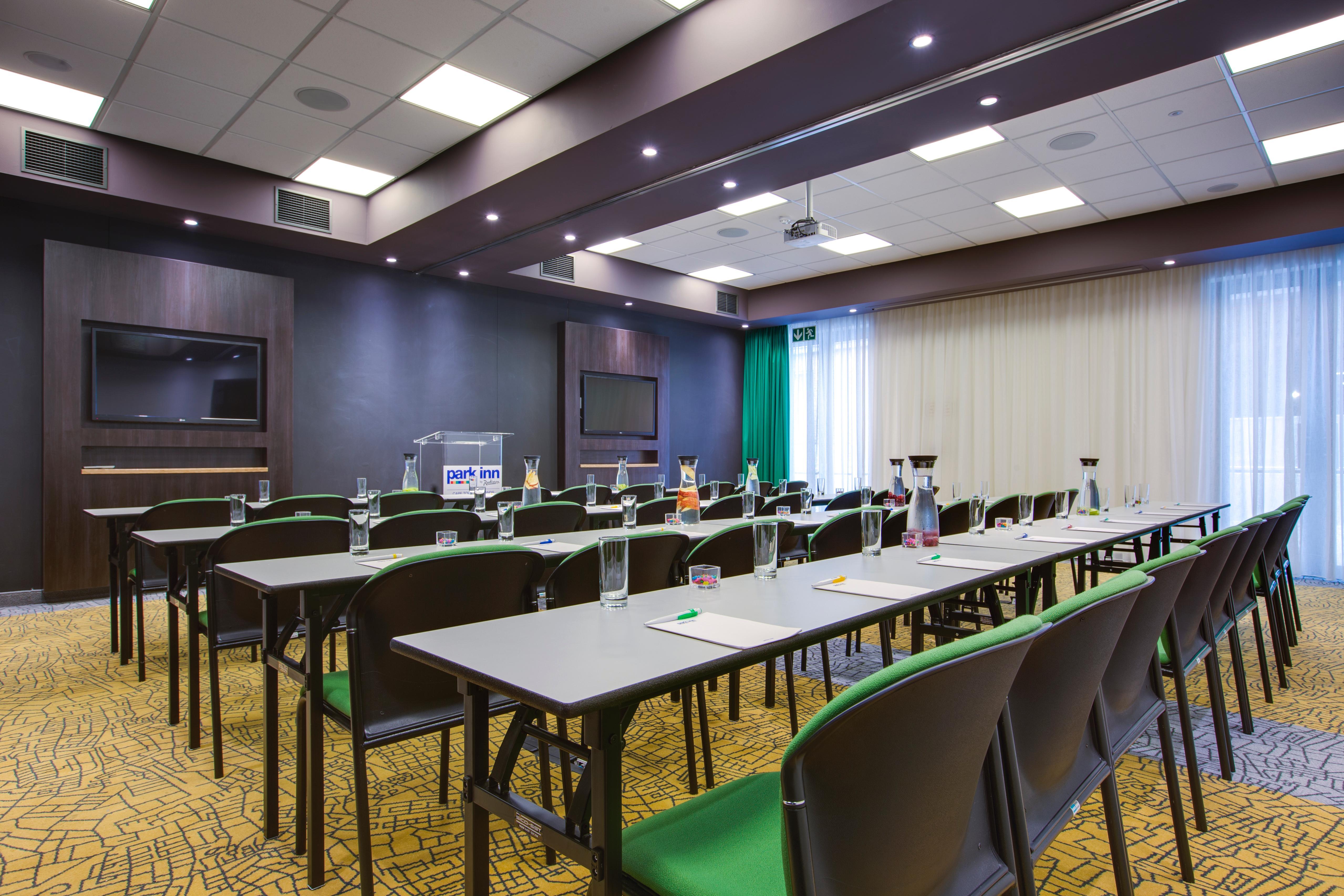 Park Inn By Radisson Cape Town Newlands Extérieur photo