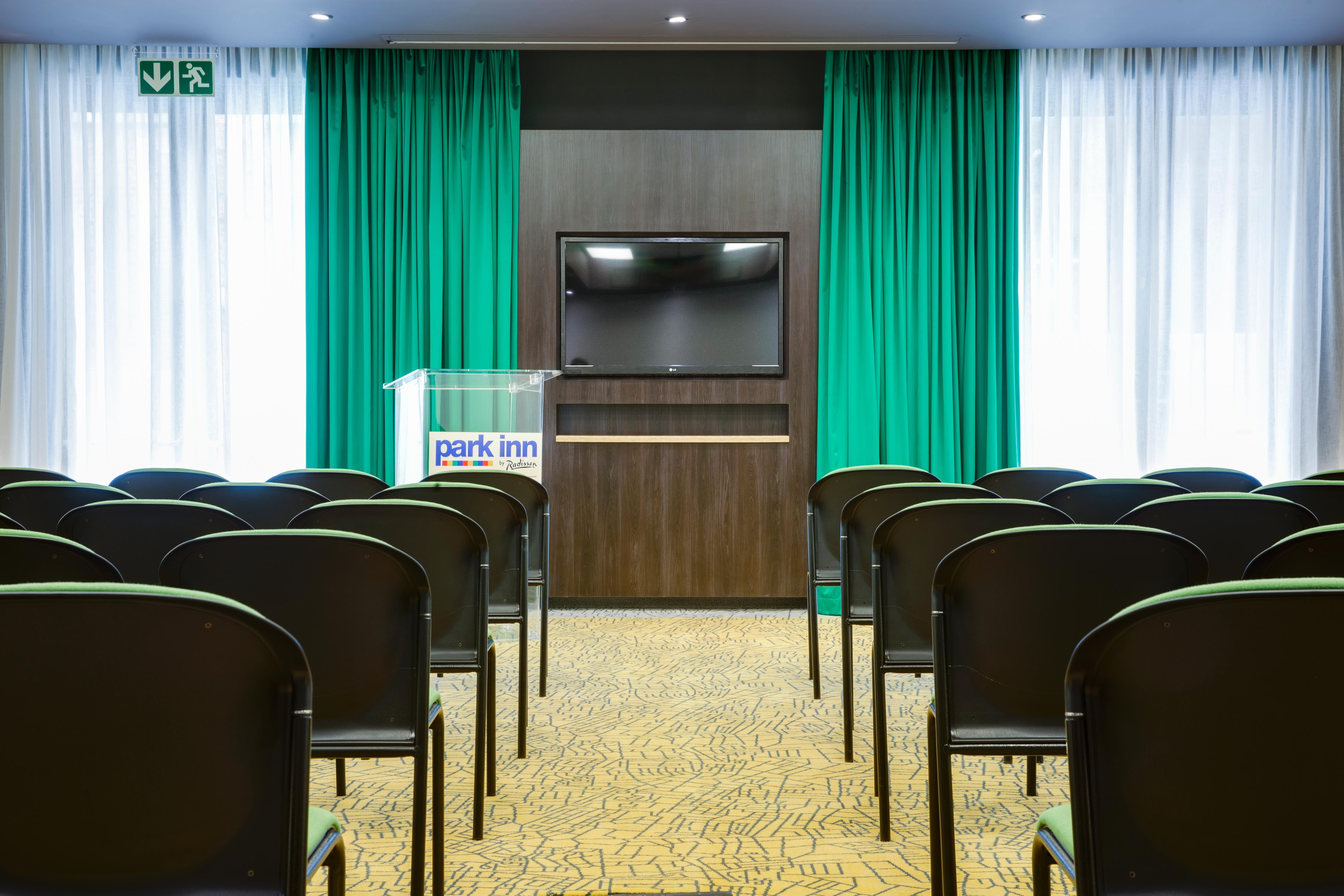 Park Inn By Radisson Cape Town Newlands Extérieur photo