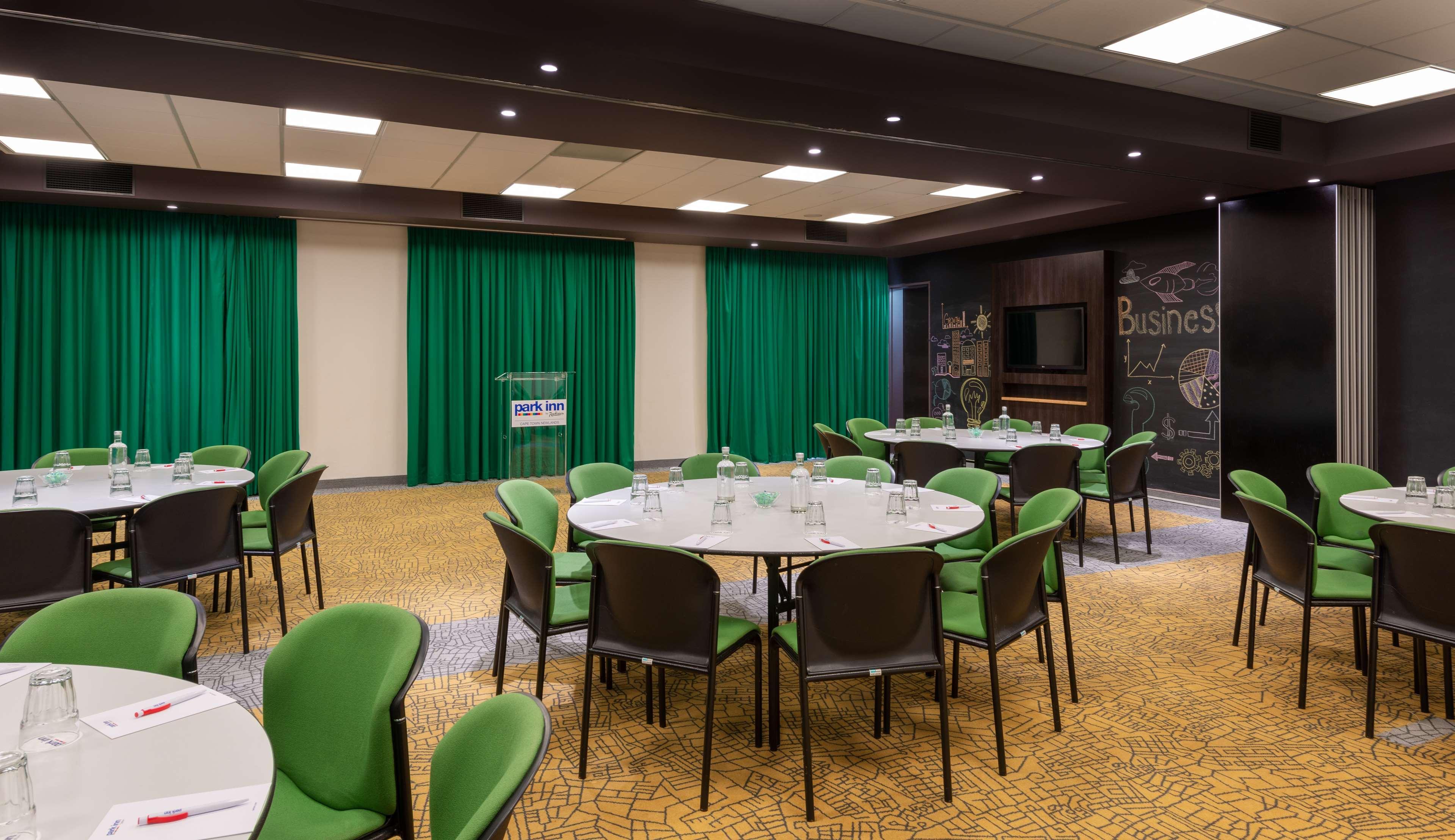 Park Inn By Radisson Cape Town Newlands Extérieur photo